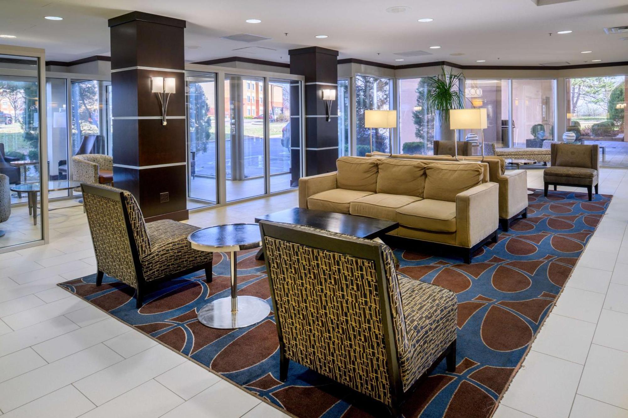 Embassy Suites By Hilton St Louis Airport Bridgeton Esterno foto